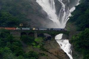 Goa holidays, tour packages for Goa, Goa travel packges, tourist places to see in Goa, Goa beach resorts, Book hotels in Goa, Goa Honeymoon packages, Rent a car in Goa, Goa sightseeing, nightlife in Goa