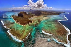 Mauritius Tour, Tour Packages for Mauritius, Book Hotels in Mauritius, Mauritius sightseeing, Dhow cruise in Mauritius Creek, Desert safari in Mauritius, Tour to Mauritius, Mauritius Honeymoon packages, Mauritius holidays, Visit tourist places in Mauritius, Mauritius Mall, Mauritius Shopping Festival,water sports in Mauritius, activities in Mauritius, Best deals for Mauritius tour packages with Mumbaitravelguru.com, Mauritius tour operators in Mumbai, Mauritius tour operators in Cochin.